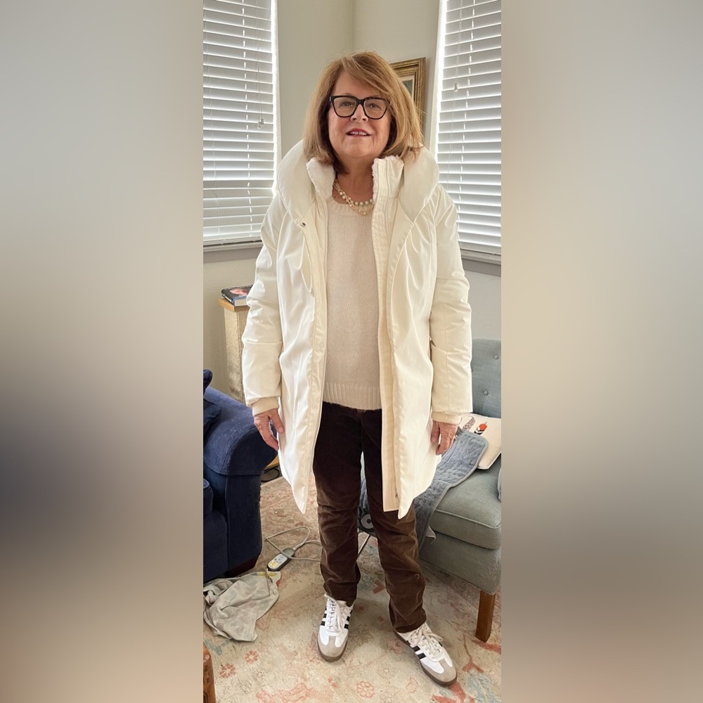 Aritzia Wilfred cocoon parka white warm with goose down M - Picture 8 of 8